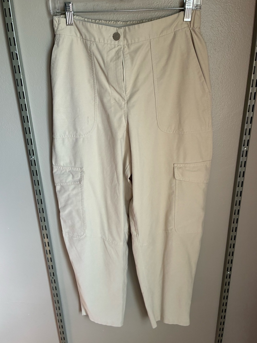 Lululemon - Light Utilitech Cargo Pocket High-Rise Pant